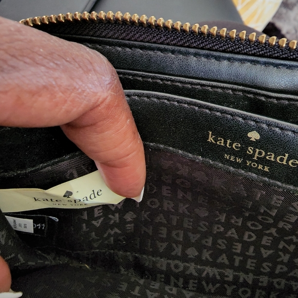 Kate Spade ♠️ Wallet - Picture 5 of 7